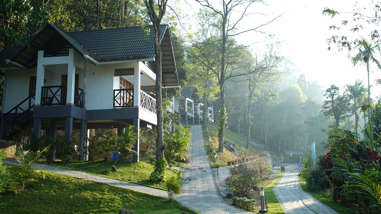 Woodrose Resort Kalpetta Esterno foto